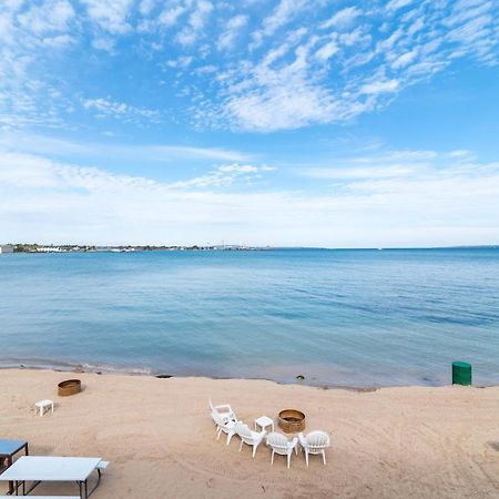 Clearwater Lakeshore Motel Mackinaw City Bagian luar foto